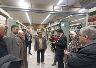 هیات علمی بنیاد بین المللی امیر علی شیرنوایی ازبکستان از کتابخانه رضوی بازدید کردند
