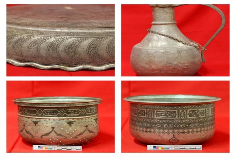 مجموعه ای از وسائل مسی موجود در موزه وزیری یزد