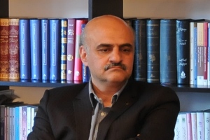 محسن سلیمانی داستان نویس، مترجم و پژوهشگر ادبیات داستانی و طنز