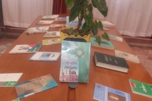 مشهد: کتابخانه مسجد امام جعفر صادق (ع) سرو 12، نمایشگاه کتاب به مناسبت هفته وحدت