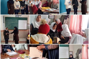 بیرجند: زنگ کتاب انقلاب برای دانش آموزان پایه چهارم دبستان «شهید نیرومندزاده» روستای علی آباد لوله به مناسبت دهه فجر انقلاب اسلامی