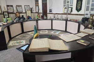 مجتمع فرهنگی، کتابخانه، موزه و مرکز اسناد امام رضا (ع) شهر سوق: نمایشگاه اشیاء موزه ای