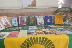 مشهد: کتابخانه آيت الله شيخ هاشم قزويني(ره)، نمايشگاه كتاب «دو گنج پنهان» به مناسبت بزرگداشت دهه کرامت