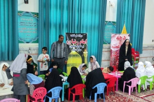 سرخس: ایستگاه نقاشی در مصلي نماز جمعه به مناسبت بزرگداشت دهه کرامت