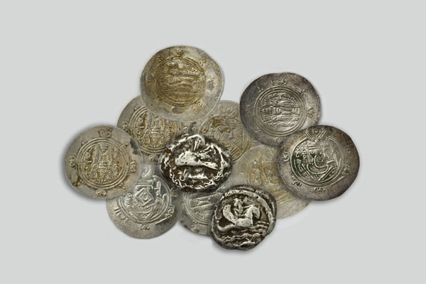  500 قطعه از سکه‌های تاریخی ایران به موزه رضوی اهدا شد